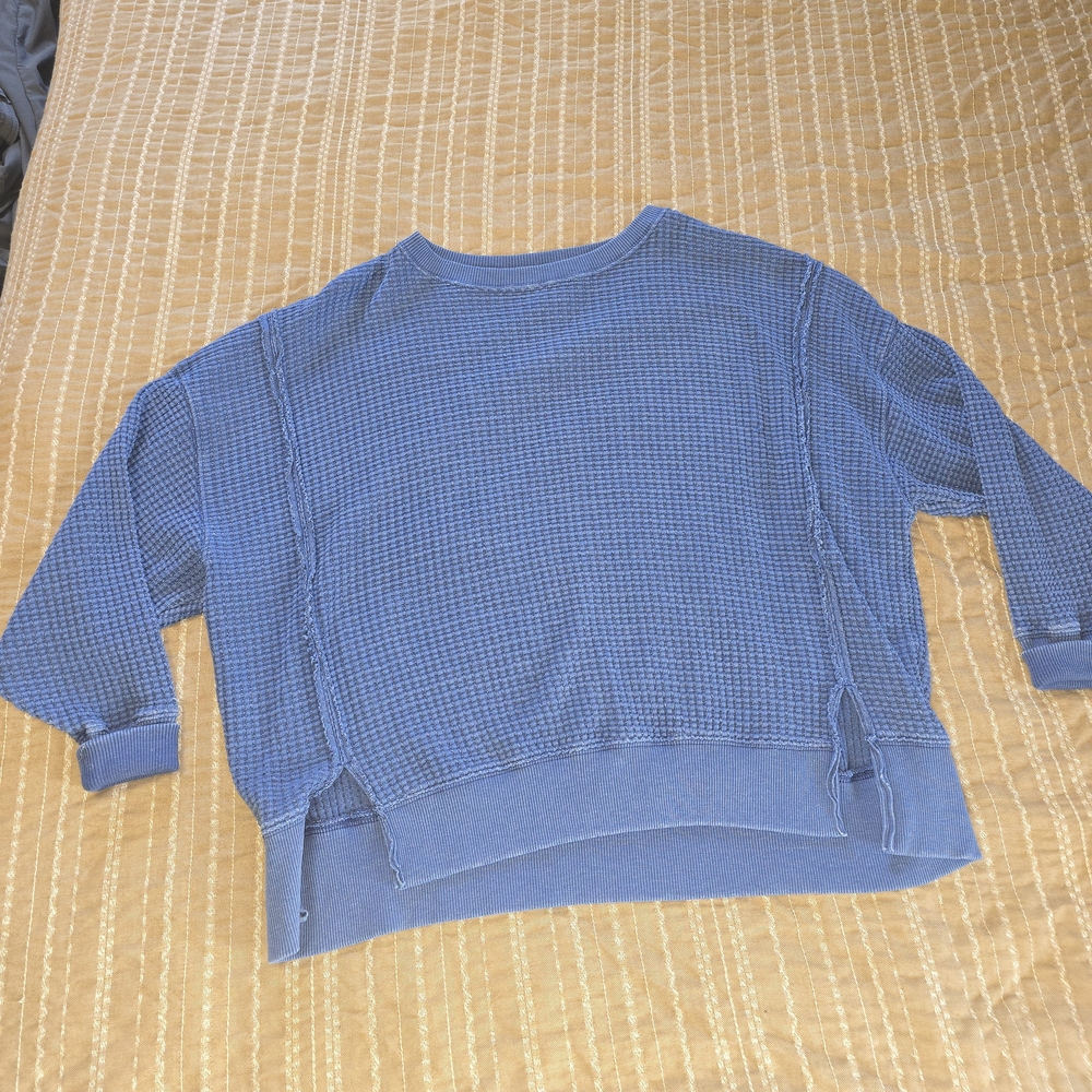 Women's American Eagle Outfitters Blue Waffle Knit Crewneck Top XS Oversized